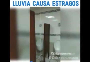 VIDEO Se cae techo de plafón de la Secretaría de Educación de Tabasco