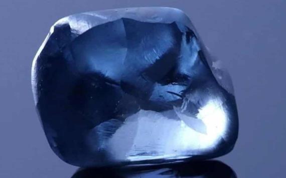 Hallan un mineral nunca antes visto en una partícula de diamante