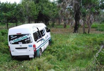 Pasajero muere al salir disparado de la combi donde viajaba