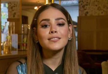 Video: Danna Paola sorprende en redes al besarse con otra chica