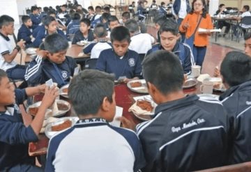 Con solo 30 pesos al día para comer, así vienen niños en internado de Oaxaca