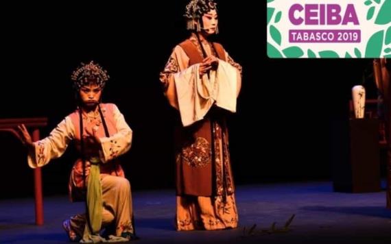 Así maravilla la puesta en escena Pabellón de las Peonias en la inauguración del Festival CEIBA