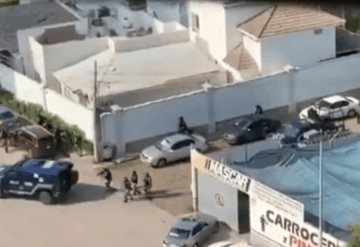 VIDEO Militares y sicarios se saludan durante enfrentamiento en Culiacán