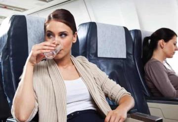 ¡Alerta! Agua de los aviones podría contener bacterias peligrosas