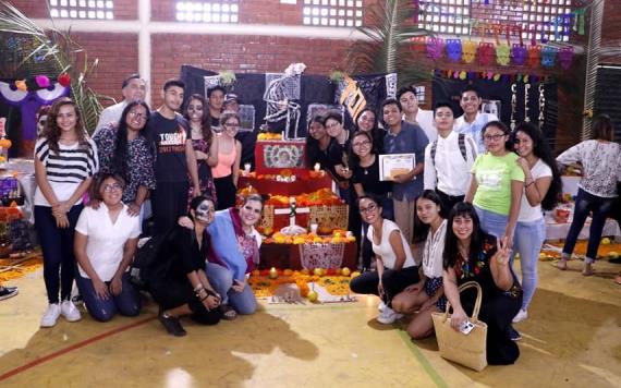 Universidad Olmeca no pasa por alto el día de muertos