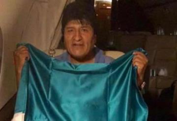 Evo Morales viaja a México por asilo