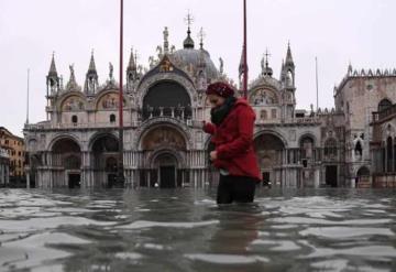 Venecia sufre su peor inundación en 53 años