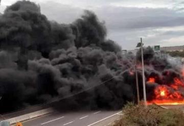 Reportan incendio de pipa en zona norte de Veracruz