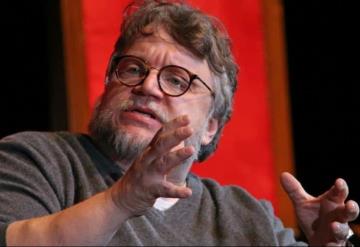 Acusa Guillermo del Toro a cervecería por usar su imagen sin autorización