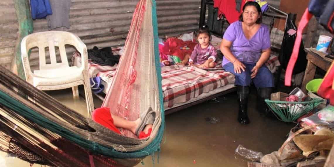 600 familias afectadas por lluvias en Villahermosa