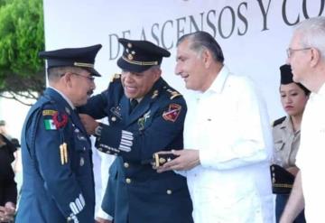 Celebra SEDENA ceremonia de imposición de ascensos y condecoraciones de perseverancia en Tabasco