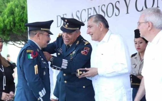 Celebra SEDENA ceremonia de imposición de ascensos y condecoraciones de perseverancia en Tabasco