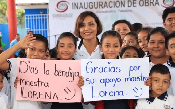 Entrega Alcaldesa Lorena Méndez Denis dos nuevos techados escolares en Comalcalco
