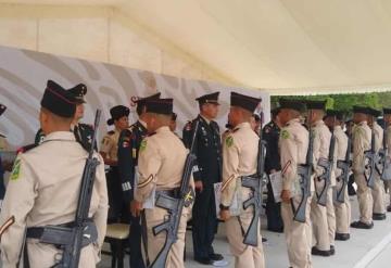 Se gradúan jóvenes en Formación militar