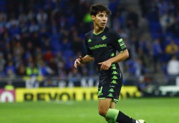 Diego Lainez mete golazo con el Betis