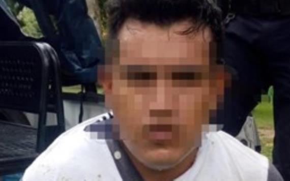 Policías de Comalcalco detienen a robacarros y recuperan unidad robada