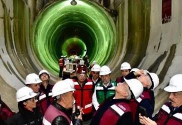 Inaugura AMLO Túnel Emisor Oriente tras 11 años de obras