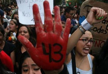 Revelan que los 43 de Ayotzinapa presuntamente fueron dispersados en varios puntos