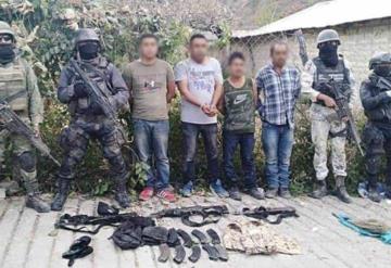 Protagonizan grupos armados enfrentamientos por más de ocho horas en Guerrero