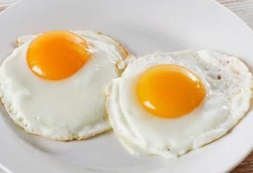 Comer huevos más de tres veces por semana aumenta riesgo de muerte