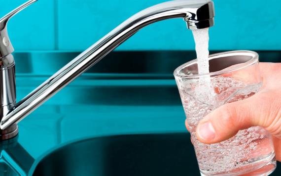 Agua potable podría tener antidepresivos; asegura investigador