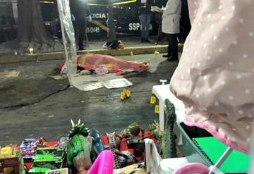 Muere un hombre en balacera en tianguis de juguetes