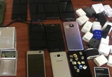 Decomisaron casi 2 mil celulares en reclusorios de la CDMX