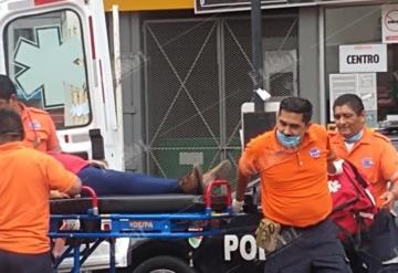 Asaltan Oxxo y golpean a la cajera en Villahermosa