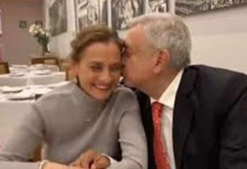 Festeja AMLO cumpleaños de su esposa Beatriz