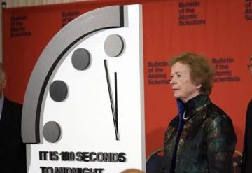 Científicos adelantan el Reloj del juicio final: le quedan 100 segundos al mundo