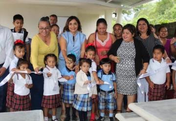 Inaugura alcaldesa Lorena Méndez Denis Desayunador Escolar