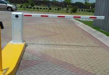 Exhortan para meter en cintura a estacionamientos en Tabasco