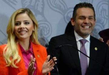 Diputada del PRI contrae matrimonio con dirigente del PES y se cambia de partido