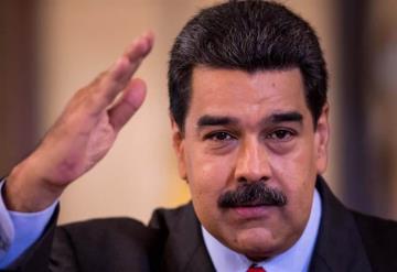 Maduro invita a mujeres a parir