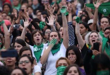 Alrededor del 50% de los Mexicanos apoya el paro nacional #UnDíaSinNosotras