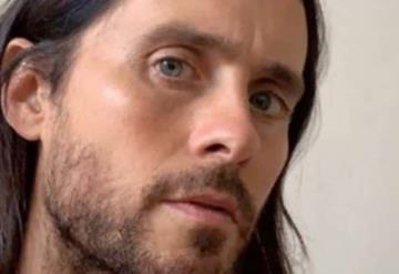 Sale Jared Leto de meditación en el desierto y encuentra pandemia de coronavirus