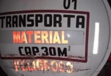 Recuperan camión con reporte de robo; en el interior portaba combustible