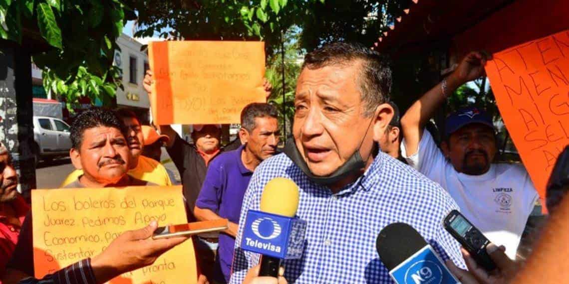 Ambulantes del Parque Juárez se manifiestan; piden apoyos del gobierno tras cierre del lugar