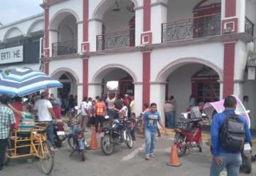 Se manifiestan ambulantes en Cárdenas, piden apoyos por contingencia sanitaria