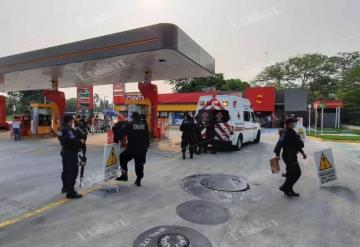 Balean a despachador de gasolinera de Tabasco