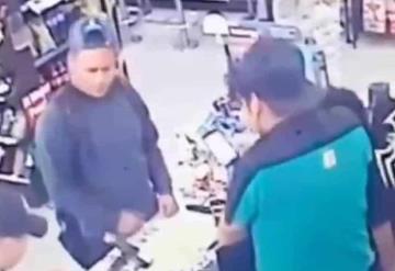 Con ácido, ladrones atacan a empleado y asaltan tienda de conveniencia