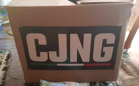 Presuntos integrantes del CJNG entregan despensas en Zapopan