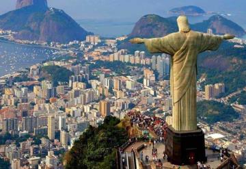 Cristo Redentor de Brasil porta cubreboca para hacer conciencia por COVID-19