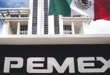 Bajos precios del petróleo y COVID-19 empujan a Pemex a abandonar meta de producción de 2020