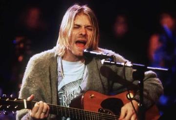 Subastarán guitarra que Kurt Cobain tocó en MTV Unplugged