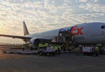 Llegó a México segundo vuelo con ventiladores provenientes de Estados Unidos