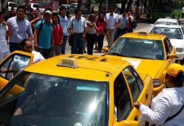 Unión de taxis amarillos buscará apoyo del Gobierno Federal