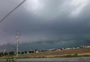 Azota una fuerte tormenta con granizo a Piedras Negras, Coahuila; deja daños severos