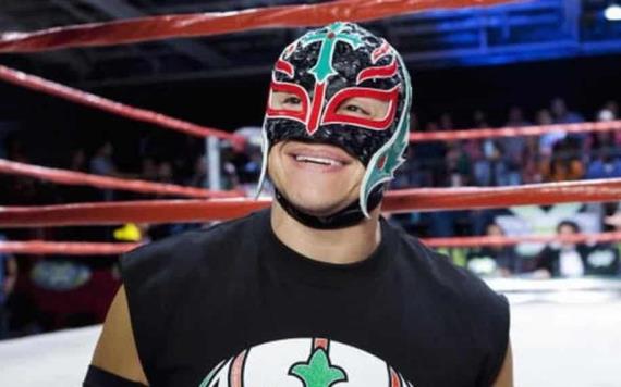 Anuncia su retiro Rey Mysterio; la WWE le prepara una ceremonia de despedida