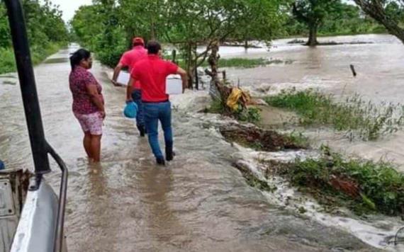 Municipios de Tabasco afectados por lluvias; habilitan refugios temporales